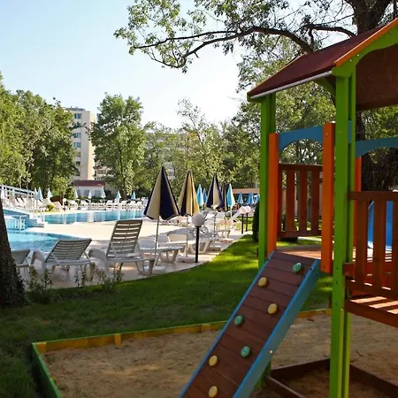 Yunona 3* Σάνι Μπιτς