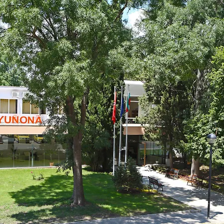 Hotel Yunona 3*